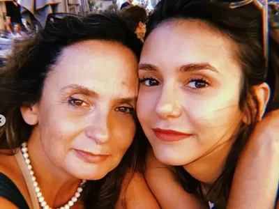 Нина Добрев от месеци разделена със семейството си