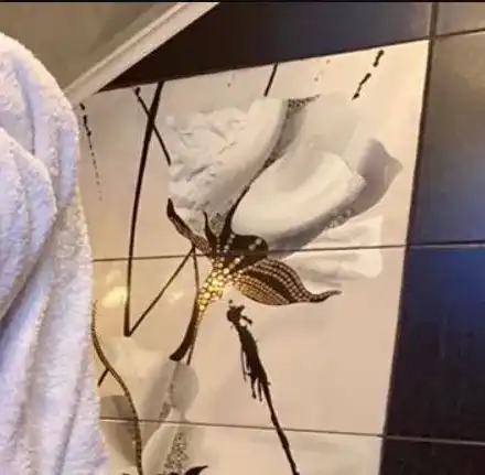 Преслава се къпе с грим