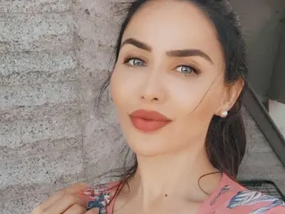 Престраши се: Елен Колева показа с кого спи (Снимка)