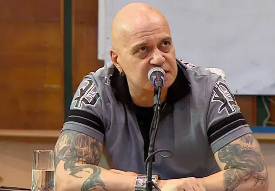 Слави загубил над 2 милиона заради телевизията си (Дългия се стяга за избори и голям концерт)