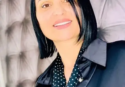 Софка изкара два месеца без грим