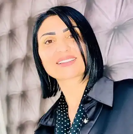 Софка изкара два месеца без грим