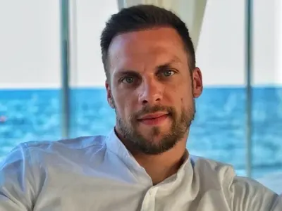 Ваня Джаферович фалира (Екс футболистът съкращава персонала си, не може да плаща заплати)