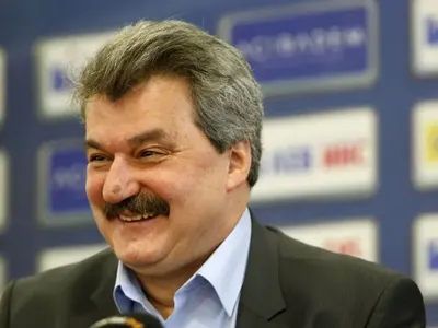 Вижте как Тодор Батков свали 8 кила за две седмици