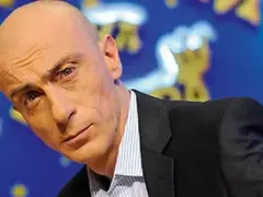 Бабата на Азис предрекла на Малин Кръстев голяма сполука