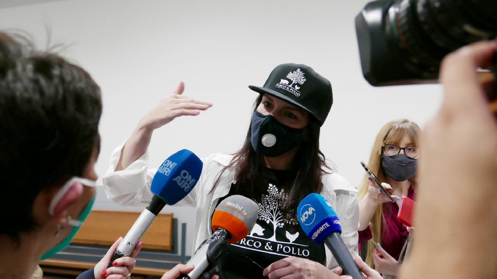 За скандала и хвърлените яйца по комшиите, Клаканджиева отнесе 300 лева глоба