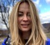 Вики от „Мастило” не носи грим и гледа кокошки на село