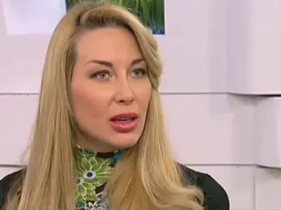 Антония Петрова се връща на работа след майчинството