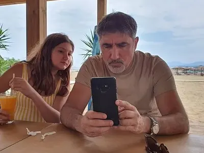 Башар заведе любовницата и щерка си на БГ море (Снимки)