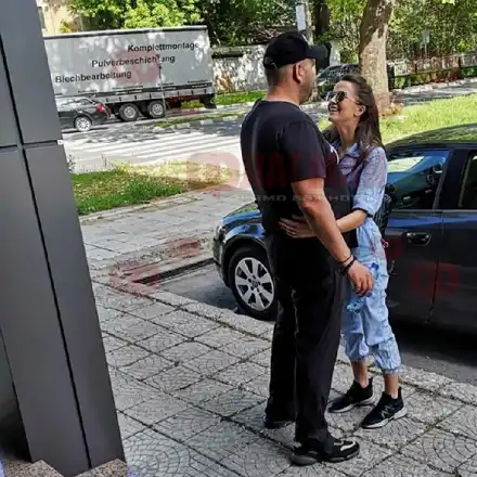 Бившите на 100-те манекенки и Дебора се събраха (Снимки)