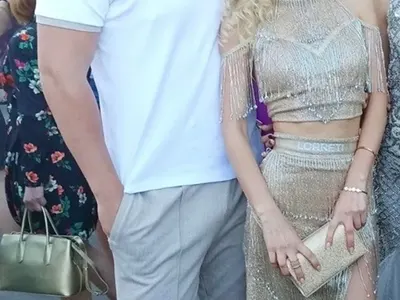 Чалгарката Лидия на бал (Протежето на Галин вдигна луд купон със съучениците си)