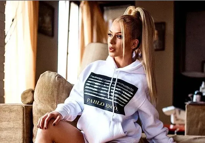Честито! Ася Капчикова чака близнаци