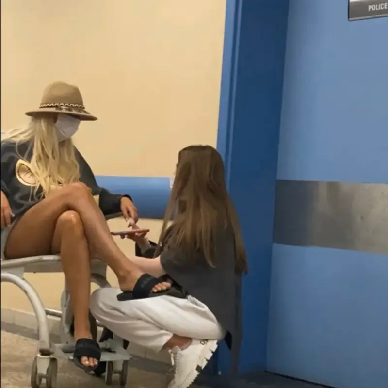 Цирк?! Андреа по спешност в Пирогов, Моника Валериева снима като папарак