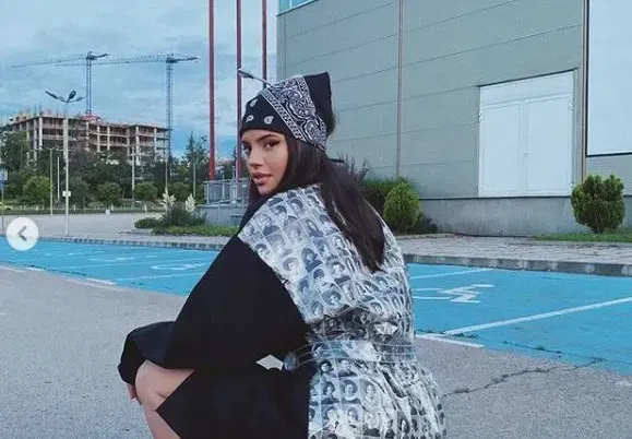 Дара става дизайнер