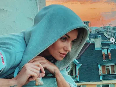 Диляна Попова се тъпче с витамини