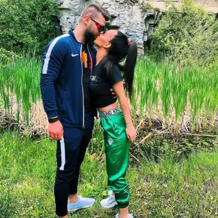 Ето го поредния любим на Сузанита, който я спасил от незаконните вещества