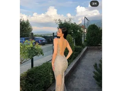 Ева Пармакова „прозрачна“ абитуриентка (Снимки)