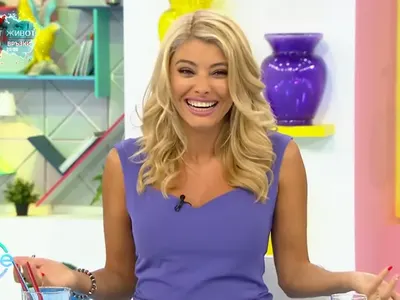 Ева Веселинова се хвали, че чете много