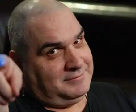 Фънки закъса за пари