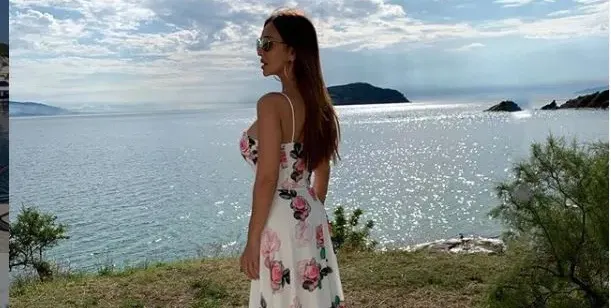 Глория се сбогува с короната