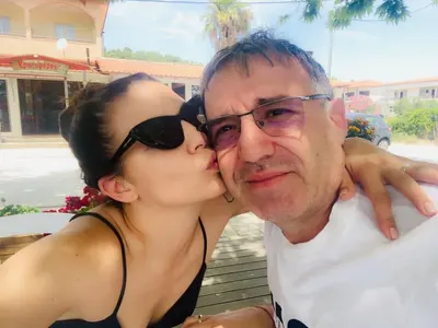 Язък! Стопи се бюстът на Деси Цонева