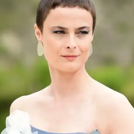 Йоана Буковска продава родната си къща в Габрово