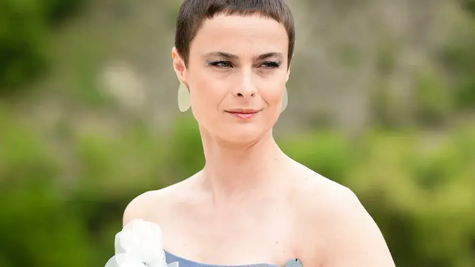 Йоана Буковска продава родната си къща в Габрово