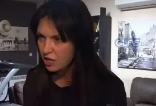 Касиерката на блока в основата на войната между Жени Калканджиева и съседите й