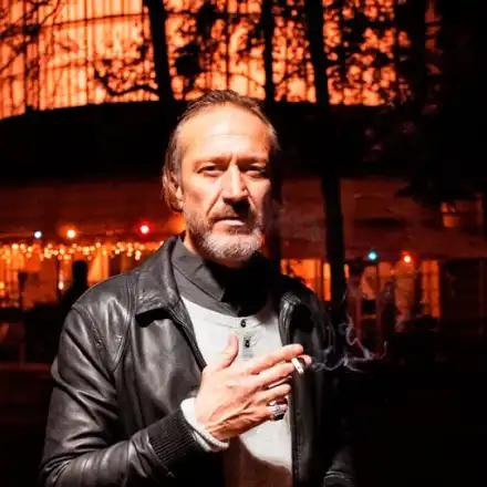 Клошар налетя на Деян Донков: Беше агресивен и щях да го размажа!