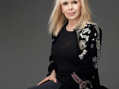 Лили Иванова се подмладява с барокамера