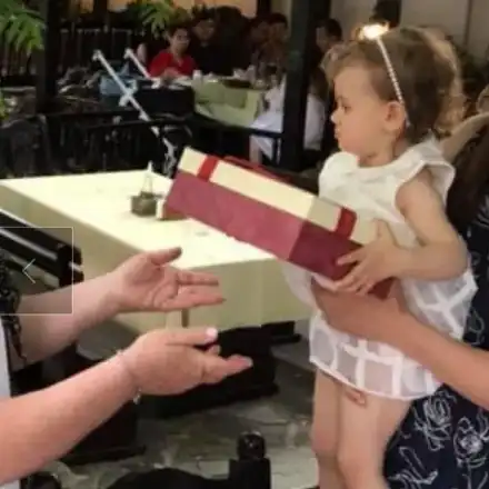 Мариана Попова и Веселин Плачков кръстиха дъщеря си (Фото)