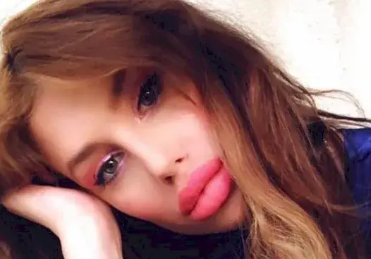 Мис България се пусна по дупе (Брутална снимка)