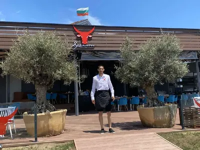 Най - яката новина за лятото! THEATRO BEACH port Царево отваря след дни! Събирателна точка на релакс, наслада и парти (Снимки)