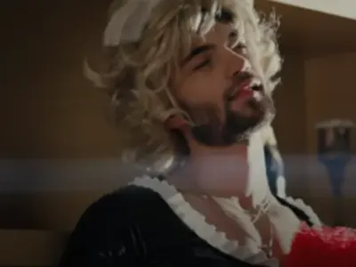 Наско Колев втрещи: Стъкна се в женски дрехи