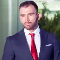 Наско Месечков печели и насред пандемията