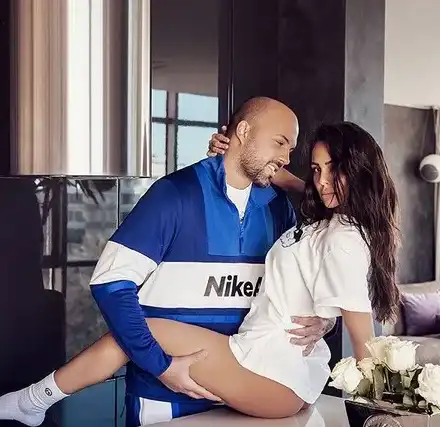 Николета изненада с парти Ники М. за ЧРД, Божинката рецитира пожелания за баджанака си (СНИМКИ)