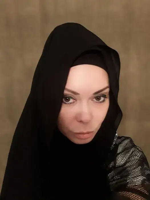 Ново 20!  Вулева дъвче тамян на Женския