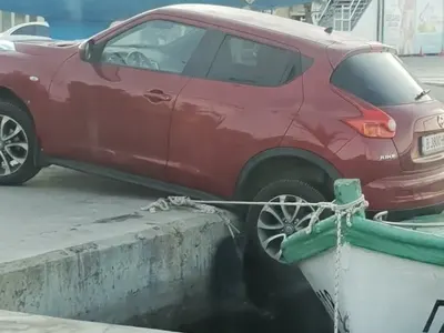 О, свещена простота! След зверски запой Нора Недкова заби кола за 60 бона  в лодка (Как Норчето лъже за случая и уникални кадри)