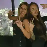 Палавата майка на Сузанита я направила наркоманка, карала я да пуши трева на 14!