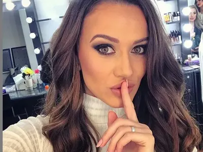 Плеймейтка се забърка в кражба в конкурс при Слави 