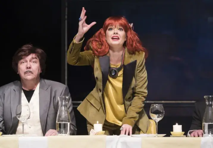 Сърчаджиева почервеня в Сатирата