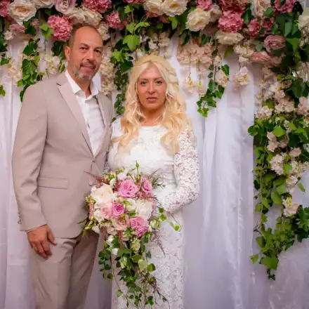 Със сватба като в приказките Ваня Ламбева каза „да” на любимия си мъж (Снимки)