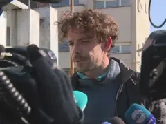 Ще се измъкне ли пак Явор Бахаров? (Делото срещу надрусания актьор не може да тръгне  заради номерата му)