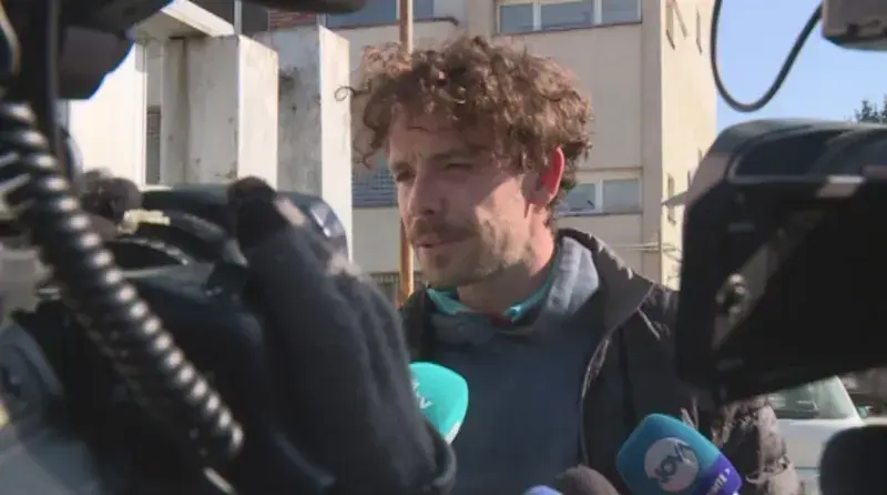 Ще се измъкне ли пак Явор Бахаров? (Делото срещу надрусания актьор не може да тръгне  заради номерата му)