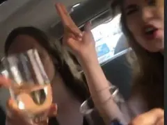 Щерката на Блатечки куфее на бала - пие, пуши и се раздава на макс (Снимки)