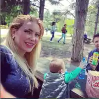 Синът на Тоца посяга за бирата на тати