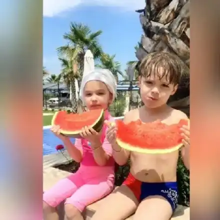 Теди Велинова цепи дини