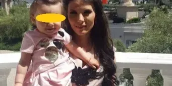 Теодора пее и гледа дете в Америка, позабравената чалгарка чукна 38