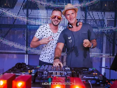 Топ DJ от Миконос открива най-голямата клубна сцена у нас (Снимки)