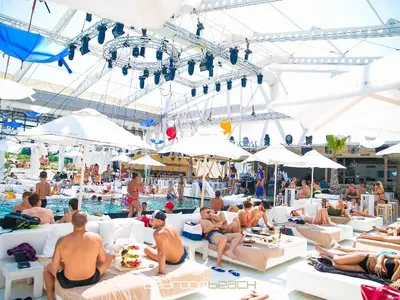 Топ DJ от Миконос открива най-голямата клубна сцена у нас (Снимки)